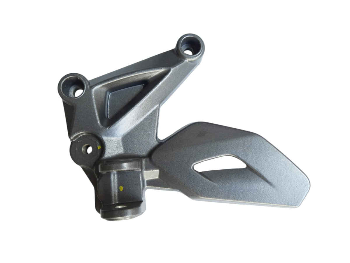 Bajaj Pulsar NS200 Ön Basamak Braketi Sol Füme - MotoWing